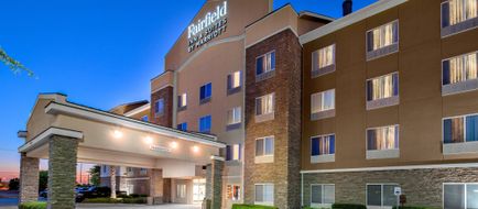 Fairfield Inn & Suites Exterior