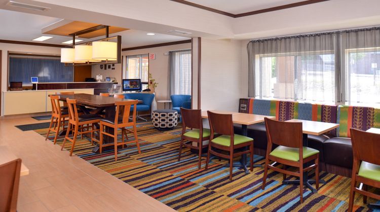 Fairfield Inn by Marriott Restaurant