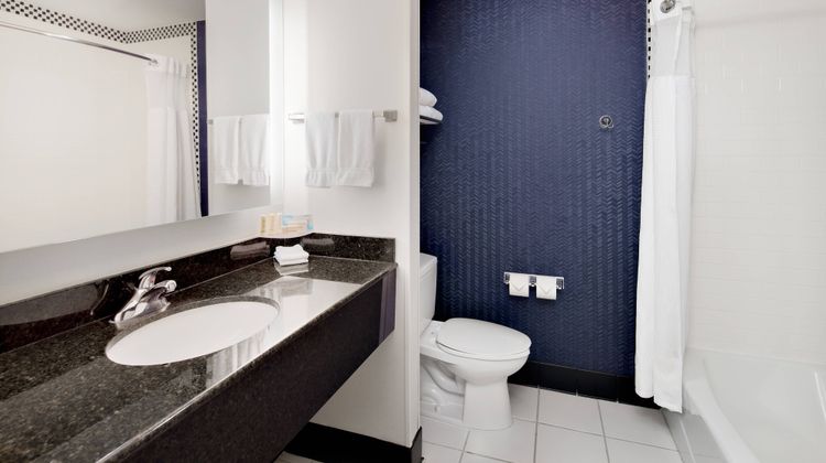 Fairfield Inn & Suites Room