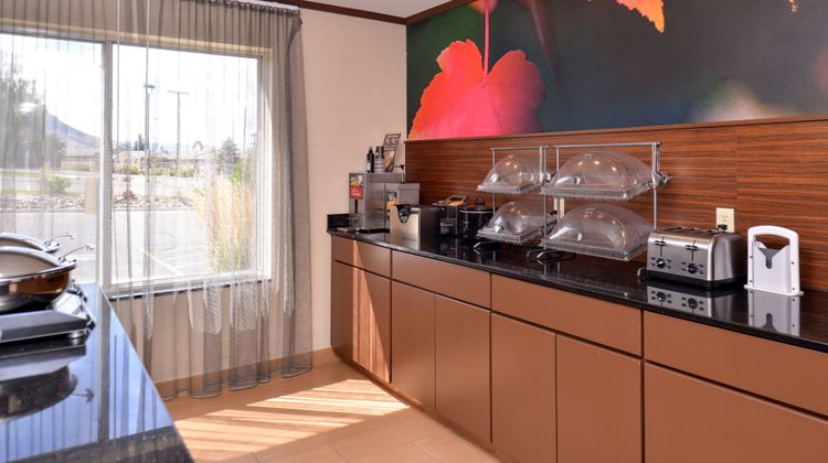 Fairfield Inn by Marriott Restaurant