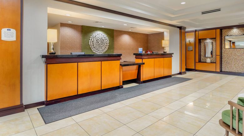 <b>Fairfield Inn & Suites Houston/Conroe Lobby</b>. Images powered by <a href="https://www.leonardoworldwide.com/" title="Leonardo Worldwide" target="_blank">Leonardo</a>.