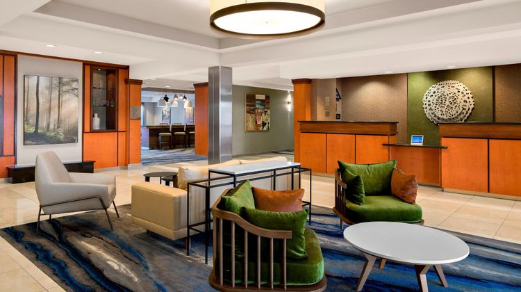 Fairfield Inn & Suites Lobby