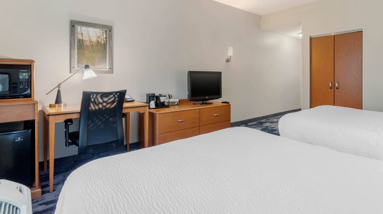 <b>Fairfield Inn & Suites Houston/Conroe Room</b>. Images powered by <a href="https://www.leonardoworldwide.com/" title="Leonardo Worldwide" target="_blank">Leonardo</a>.