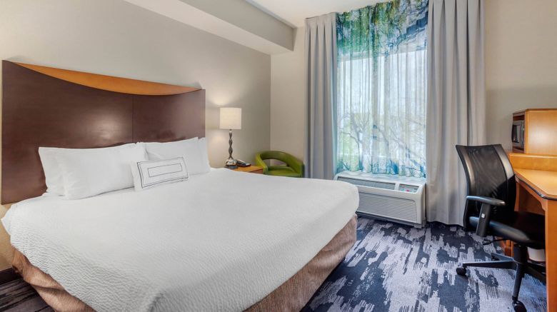 <b>Fairfield Inn & Suites Houston/Conroe Room</b>. Images powered by <a href="https://www.leonardoworldwide.com/" title="Leonardo Worldwide" target="_blank">Leonardo</a>.