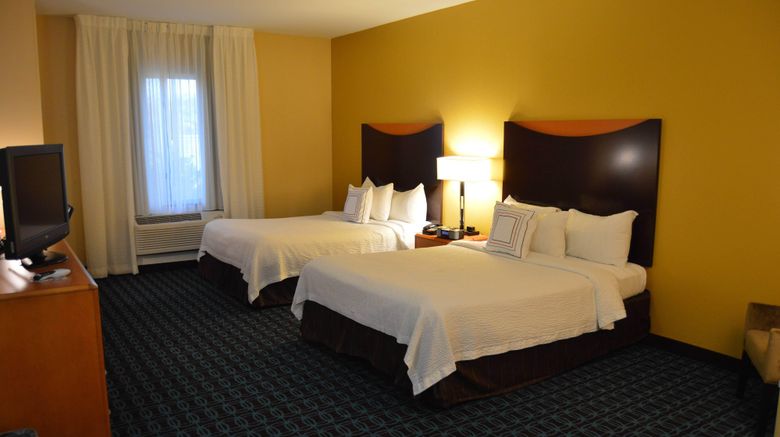 <b>Fairfield Inn and Suites Channelview Room</b>. Images powered by <a href="https://www.leonardoworldwide.com/" title="Leonardo Worldwide" target="_blank">Leonardo</a>.