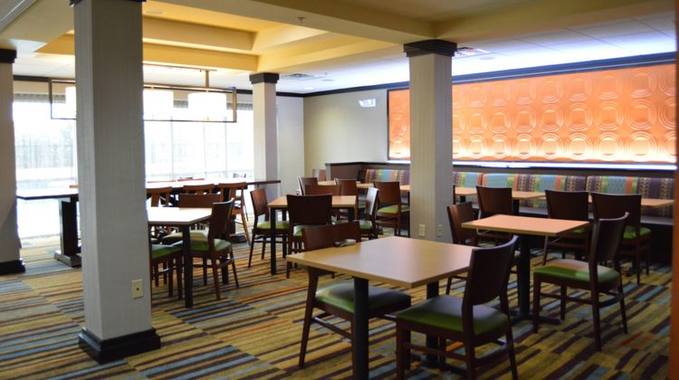 Fairfield Inn and Suites Channelview Restaurant