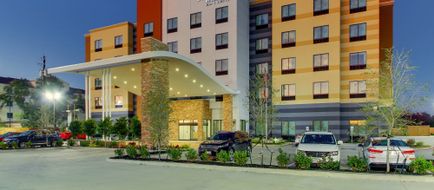 Fairfield Inn & Suites Brookhollow Exterior