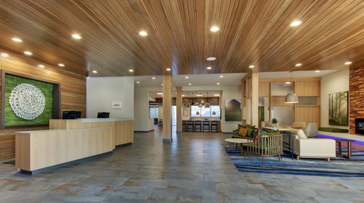 Fairfield Inn & Suites Brookhollow Lobby