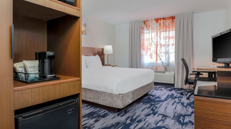 <b>Fairfield Inn Houston Westchase Room</b>. Images powered by <a href="https://www.leonardoworldwide.com/" title="Leonardo Worldwide" target="_blank">Leonardo</a>.