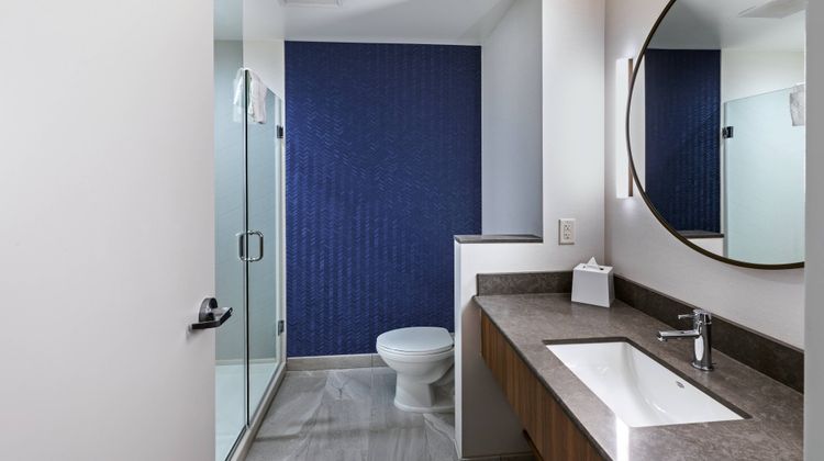 Fairfield Inn/Sutes East Energy Corridor Room