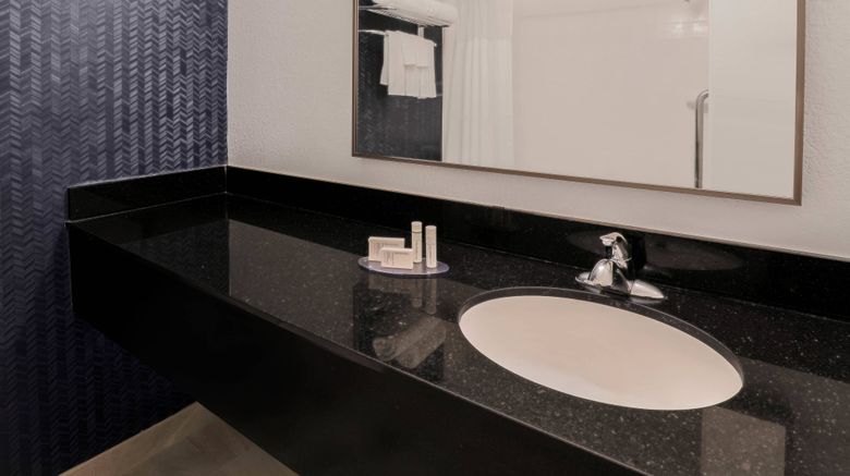 <b>Fairfield Inn Houston Westchase Room</b>. Images powered by <a href="https://www.leonardoworldwide.com/" title="Leonardo Worldwide" target="_blank">Leonardo</a>.
