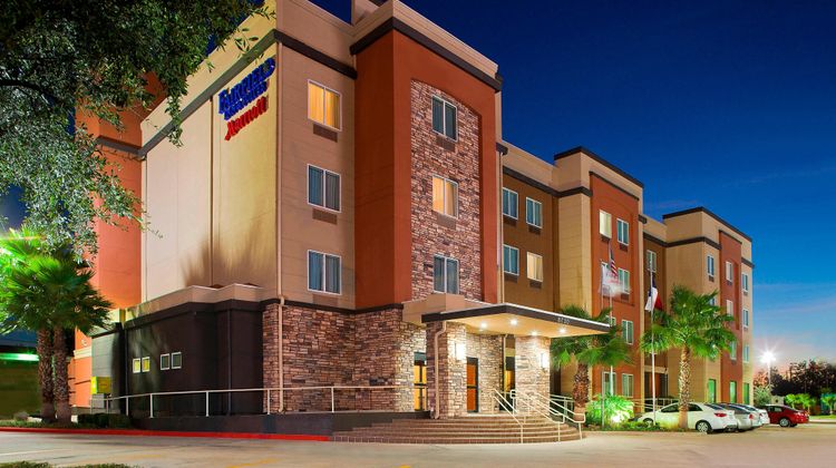 Fairfield Inn & Stes Houston Hobby Arpt Exterior