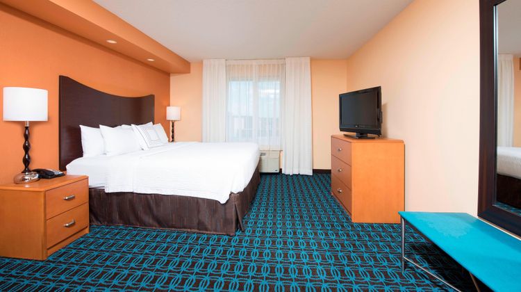 Fairfield Inn & Suites Omaha Downtown Suite