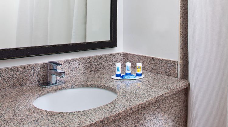 Fairfield Inn & Stes Houston Hobby Arpt Room