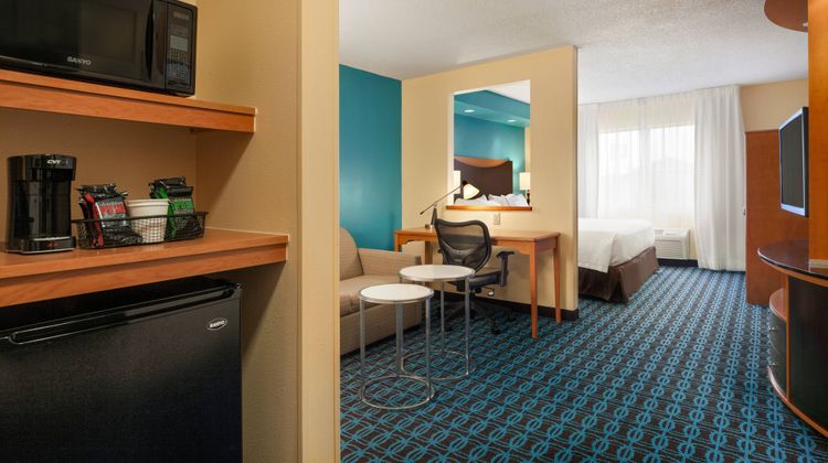 Fairfield Inn by Marriott Suite