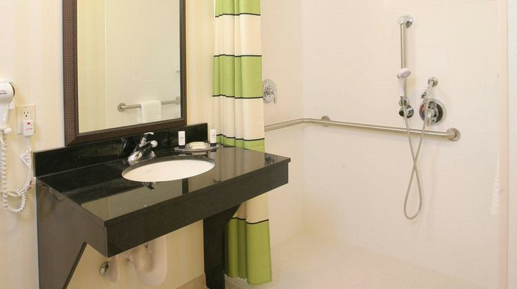 Fairfield Inn & Suites Titusville Room