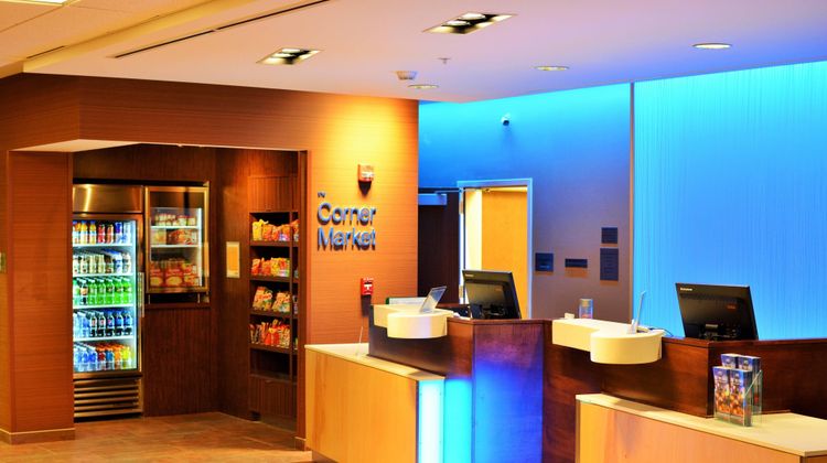 Fairfield Inn & Suites Omaha Northwest Lobby