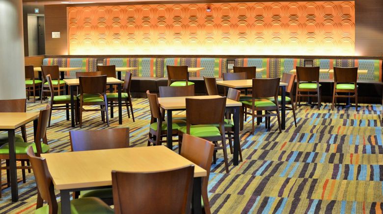 <b>Fairfield Inn & Suites Omaha Northwest Restaurant</b>. Images powered by <a href="https://www.leonardoworldwide.com/" title="Leonardo Worldwide" target="_blank">Leonardo</a>.