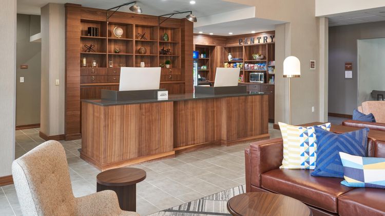 Four Points Sheraton Chicago Schaumburg Lobby
