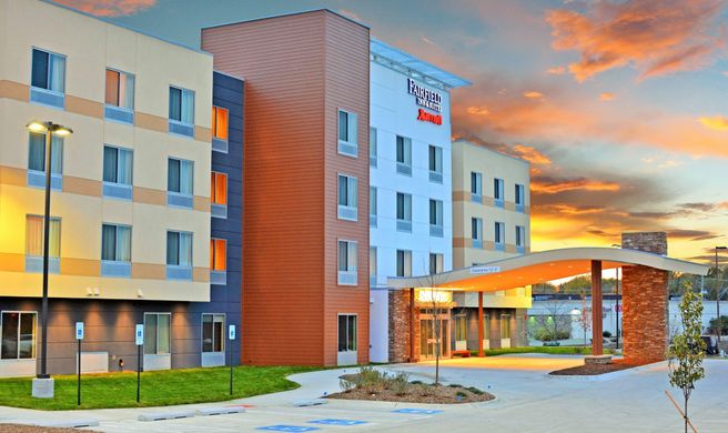 Fairfield Inn & Suites Omaha Northwest Exterior