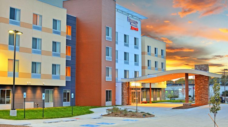 Fairfield Inn & Suites Omaha Northwest Exterior