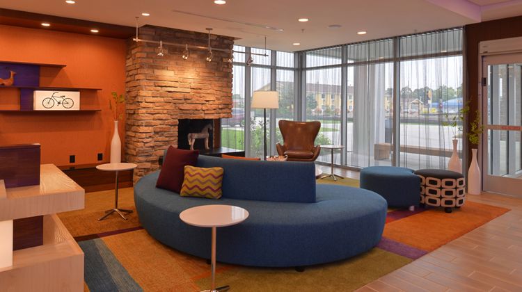 Fairfield Inn & Suites Fremont Lobby