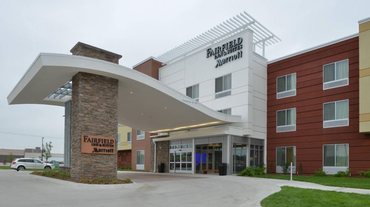 Fairfield Inn & Suites Fremont Exterior