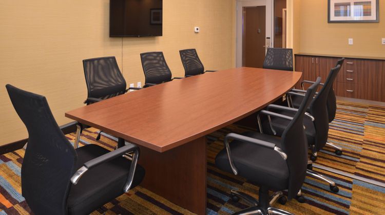 Fairfield Inn & Suites Fremont Meeting