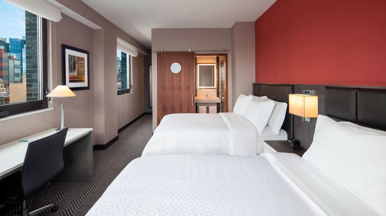 Four Points Manhattan Midtown West Room