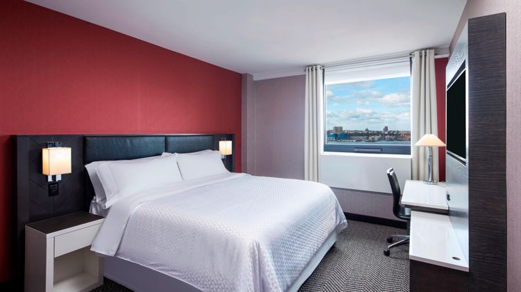 Four Points Manhattan Midtown West Room