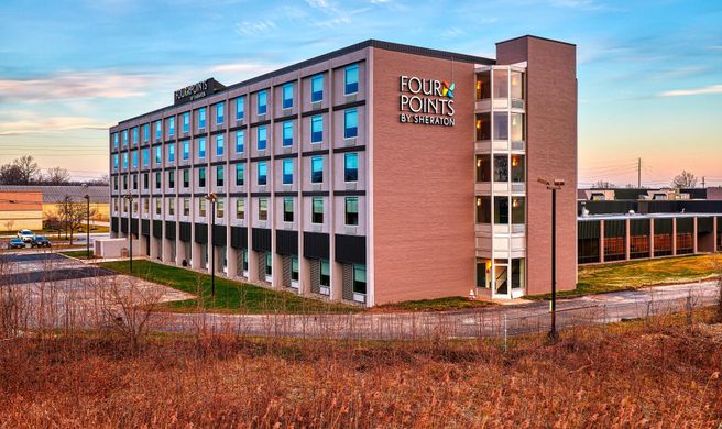 Four Points Cleveland Eastlake Exterior