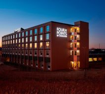 Four Points Cleveland Eastlake Exterior