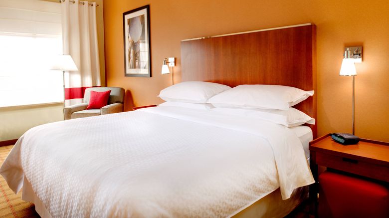 <b>Four Points by Sheraton Quail Springs Room</b>. Images powered by <a href="https://www.leonardoworldwide.com/" title="Leonardo Worldwide" target="_blank">Leonardo</a>.