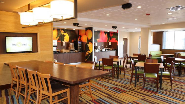 Fairfield Inn & Suites Bowling Green Restaurant