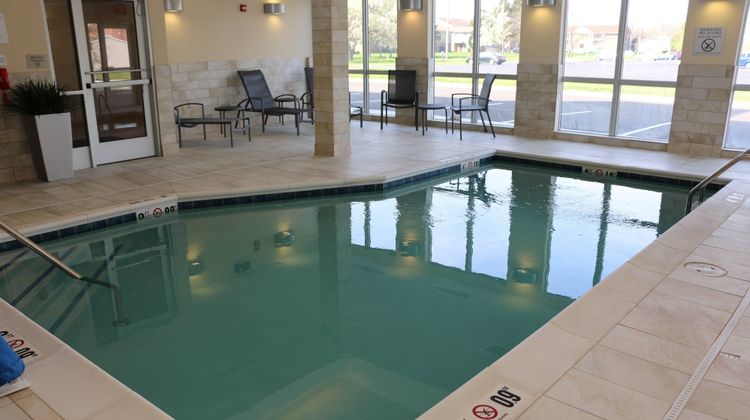 Fairfield Inn & Suites Bowling Green Pool