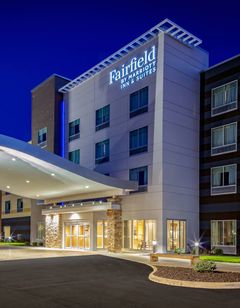 Fairfield Inn & Suites Waterfront