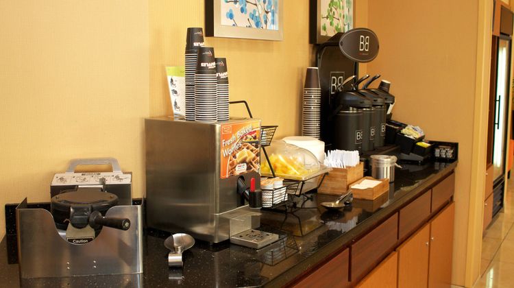 Fairfield Inn St. Petersburg Clearwater Restaurant