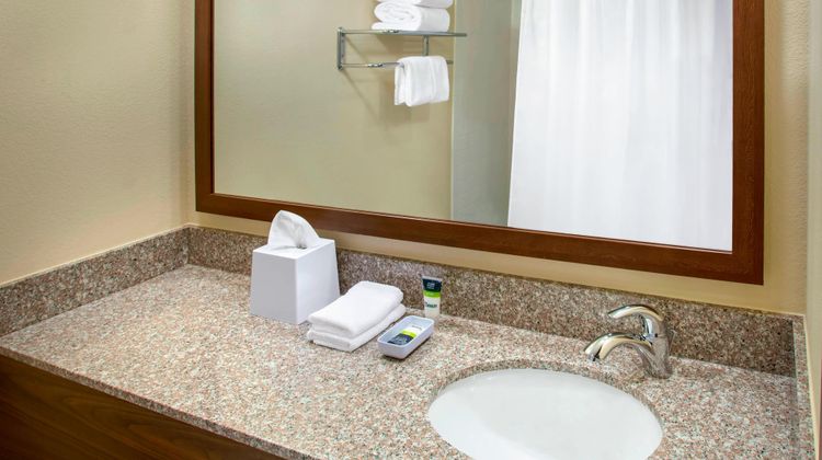Four Points by Sheraton Charleston Room