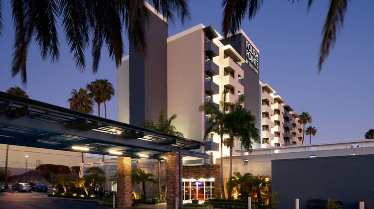 Four Points Sheraton LosAngeles Westside Exterior