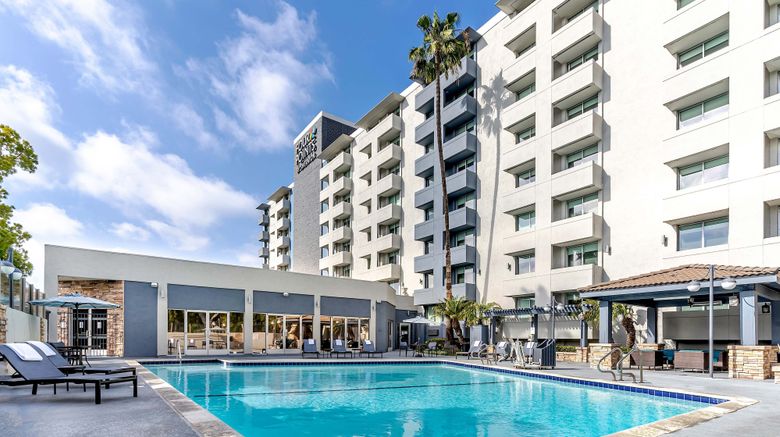 <b>Four Points Sheraton LosAngeles Westside Pool</b>. Images powered by <a href="https://www.leonardoworldwide.com/" title="Leonardo Worldwide" target="_blank">Leonardo</a>.