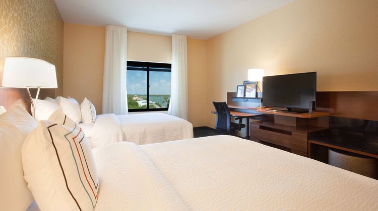 Fairfield Inn & Suites Clearwater Beach Room