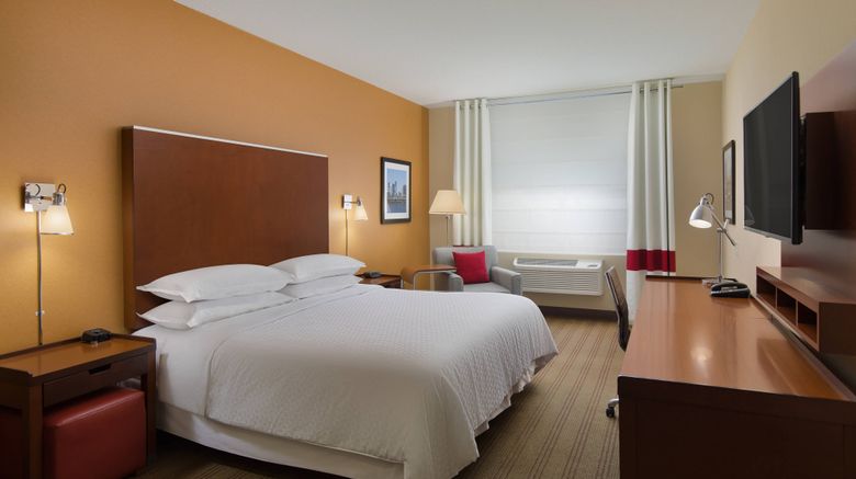 <b>Four Points by Sheraton Portland East Room</b>. Images powered by <a href="https://www.leonardoworldwide.com/" title="Leonardo Worldwide" target="_blank">Leonardo</a>.