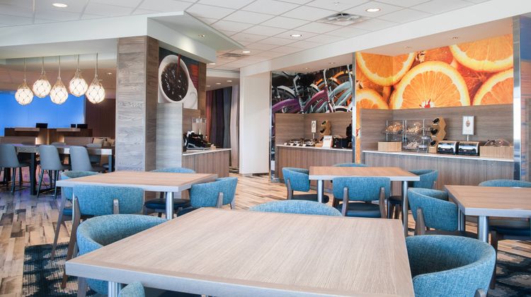 Fairfield Inn & Suites Clearwater Beach Restaurant