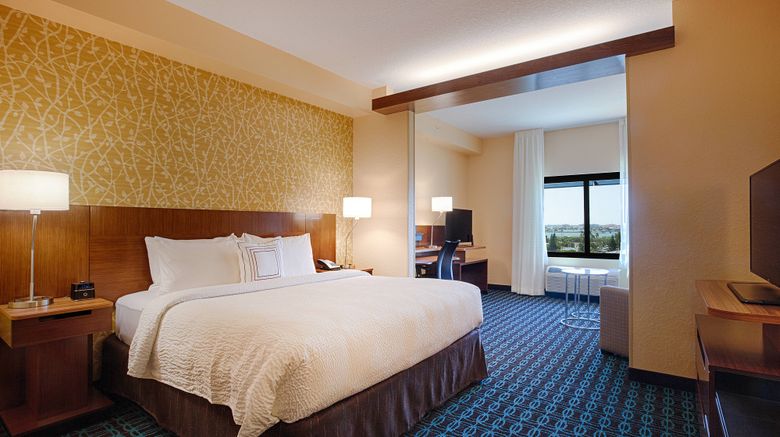 <b>Fairfield Inn & Suites Clearwater Beach Room</b>. Images powered by <a href="https://www.leonardoworldwide.com/" title="Leonardo Worldwide" target="_blank">Leonardo</a>.