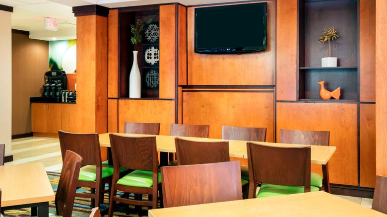 <b>Fairfield Inn & Suites Lakeland Plant Ci Restaurant</b>. Images powered by <a href="https://www.leonardoworldwide.com/" title="Leonardo Worldwide" target="_blank">Leonardo</a>.