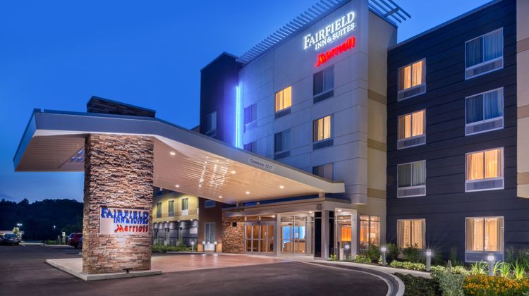 Fairfield Inn & Suites Huntington Exterior