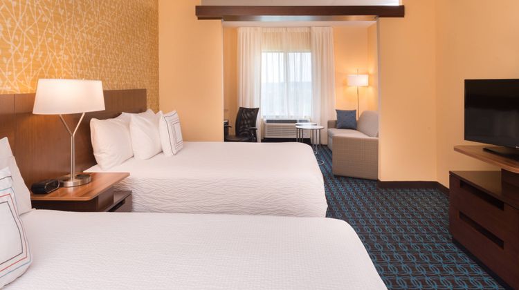 Fairfield Inn & Suites Huntington Suite