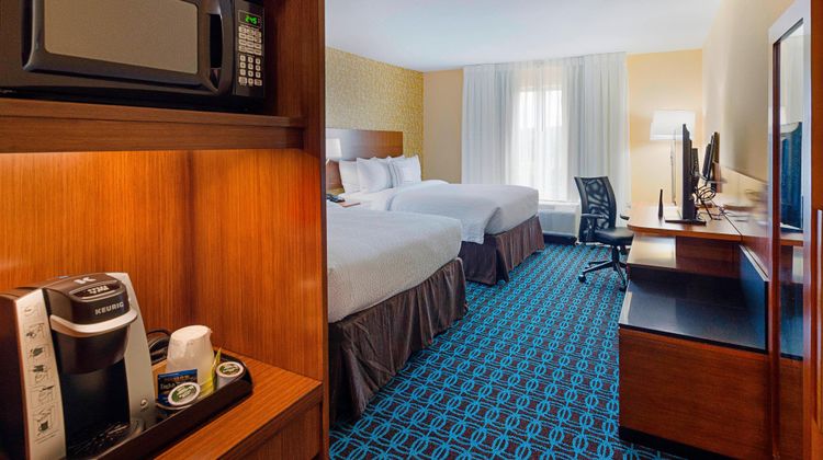 Fairfield Inn & Suites Abingdon Room