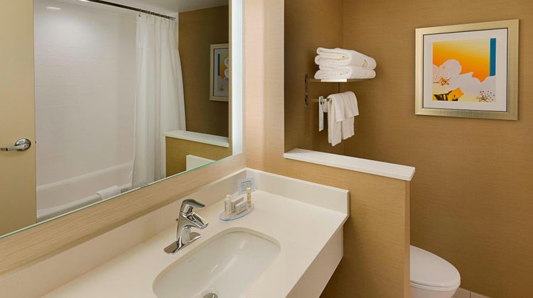 Fairfield Inn & Suites Abingdon Room