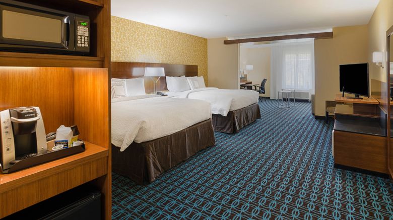 <b>Fairfield Inn & Suites Abingdon Suite</b>. Images powered by <a href="https://www.leonardoworldwide.com/" title="Leonardo Worldwide" target="_blank">Leonardo</a>.